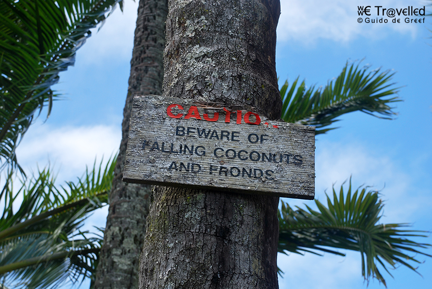 Bordje 'Beware of Coconuts' op the Big Island, Hawaï